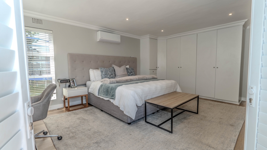 5 Bedroom Property for Sale in De Bron Western Cape